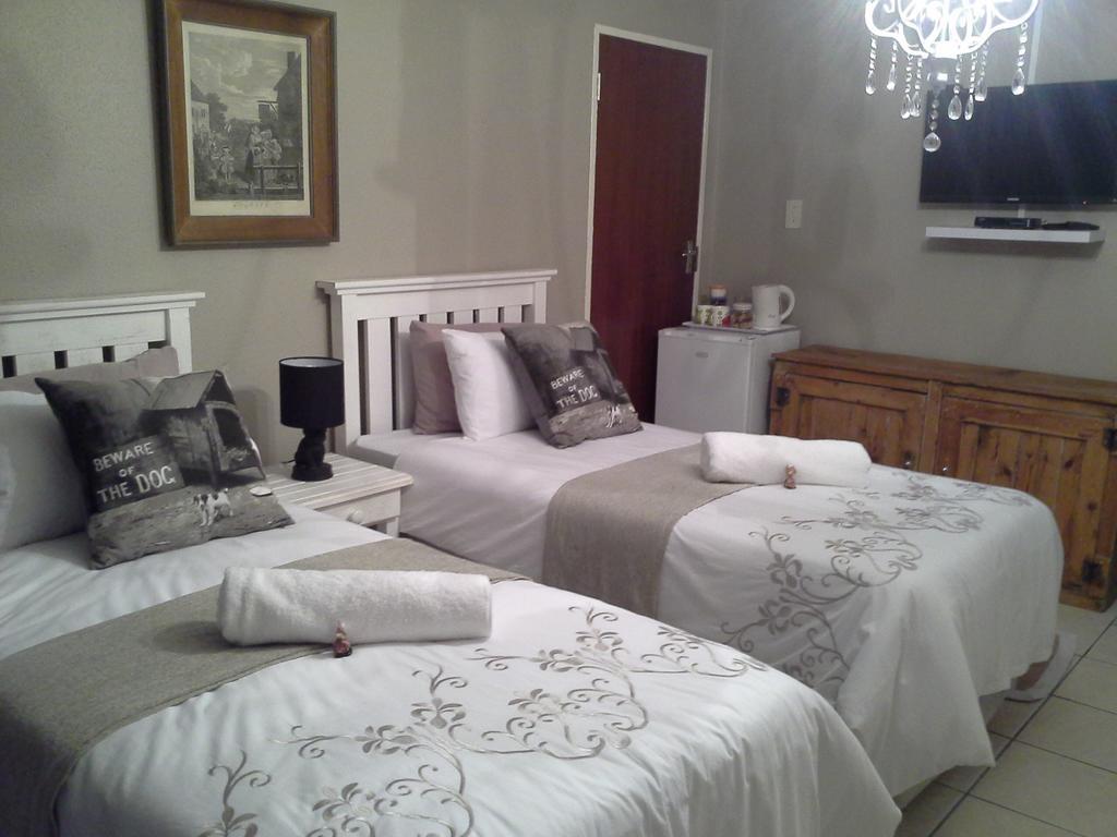 סקונדה De Zevende Hemel Guesthouse מראה חיצוני תמונה